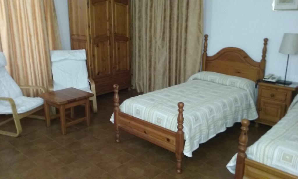 Hotel La Masia Portbou Kültér fotó